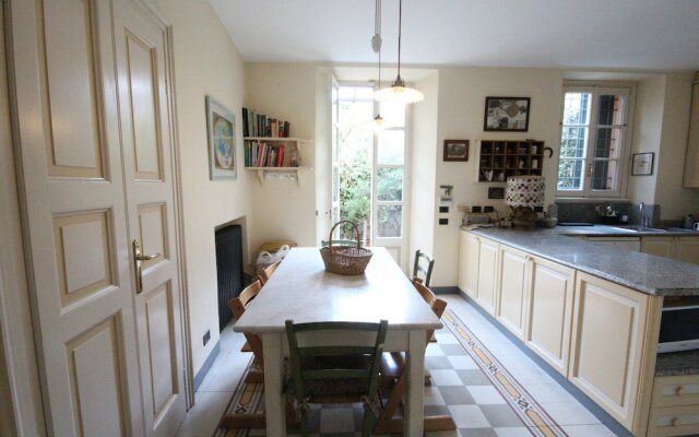 Botanic Garden Villa