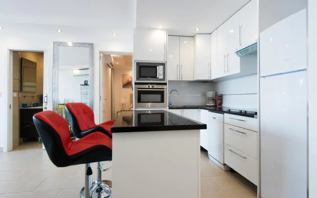Seashore Bungalow Stunning