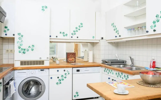 Spacious 2BR Stay for 6 Heart of Mödling