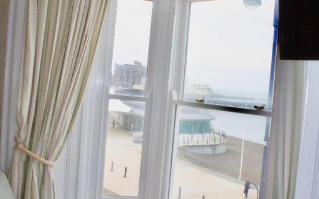 Helmsman Guesthouse