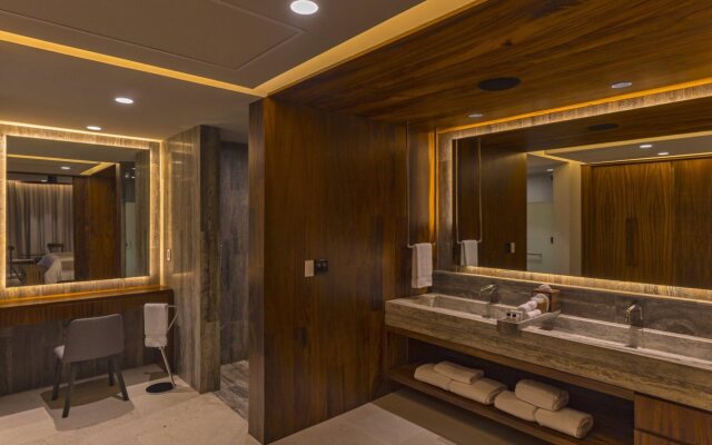 Solaz A Luxury Collection