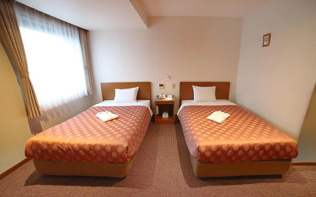 Kumegawa Wing Hotel