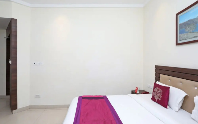 OYO Flagship 11406 Indira Nagar