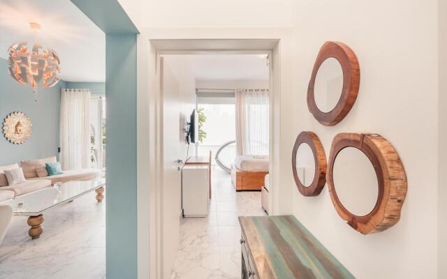 Playa Bonita Lavish Apartment at Lake View 42B