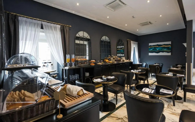 Boutique Hotel Metro 900