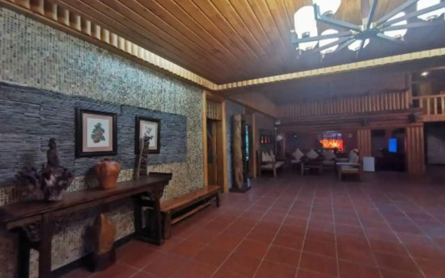 Lotus Mountain Hot Spring Resort