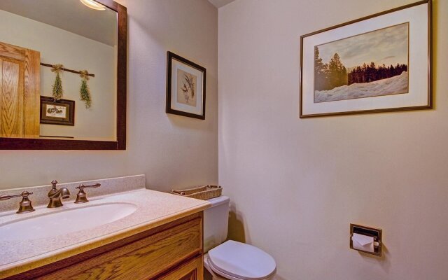 Gold King Lodge 8 Bedroom Home by RedAwning