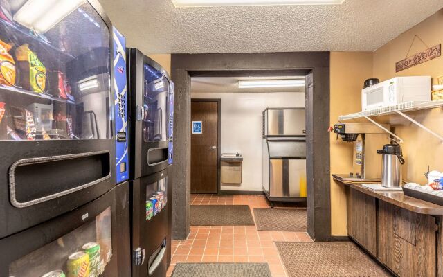 Value Inn Kenosha I-94 - Exit 344