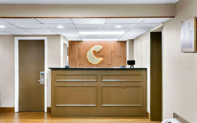 Comfort Inn Red Horse Frederick
