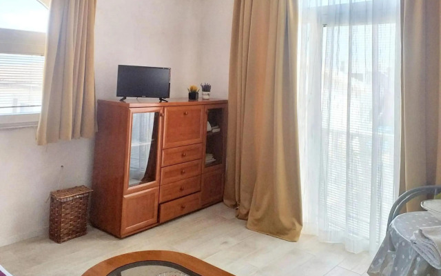 Studio with wifi at Vir