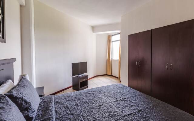 Sophistidated 2 BDRM Apartment @ Zona 14