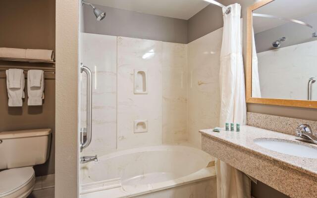 Best Western West Towne Suites