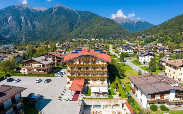 Beverly Alps Hotel & Spa