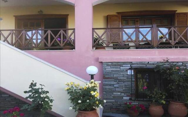 Hotel Ismini