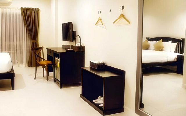 Koranaree Courtyard Boutique Hotel