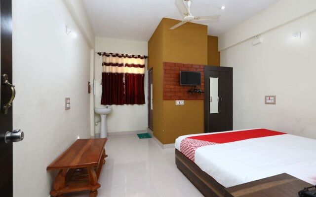 OYO 24260 Nanjunda Palace