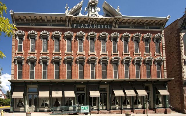 Historic Plaza Hotel