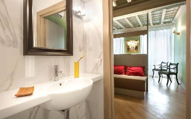 Raffaello Charmsuite