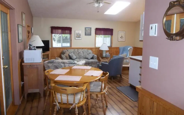 Seascape Inn