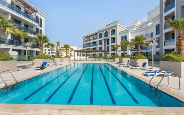 Silkhaus Pool Gym Exquisite Studio Art Gardens