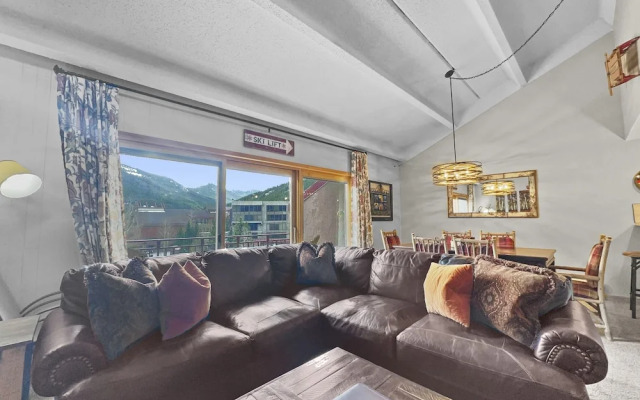 Peregrine Lodge-Remodeled Kitchen-Steps to Super Bee Lift - PG309 by RedAwning