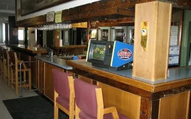 Imperial Hunter Hotel