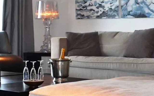 Villa Cenitz Lafitenia Resort