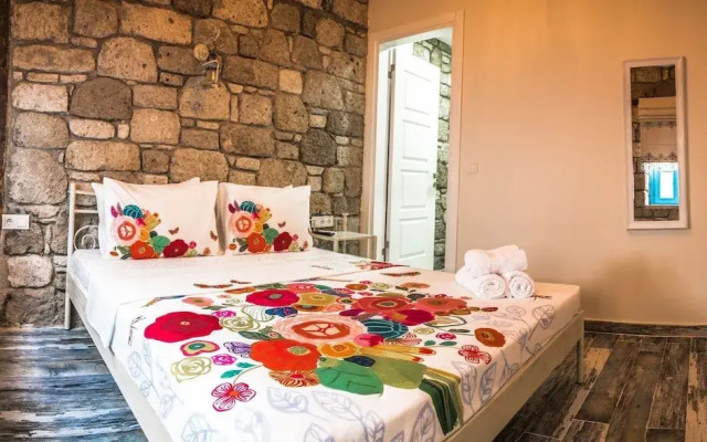 Mavi Ruzgar Alacati Hotel - Adults Only