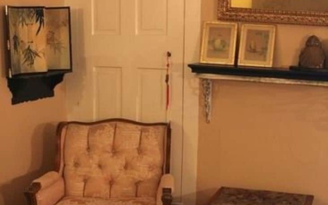 Alice's Snyder House Bed and Breakfast