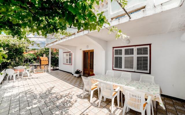 Apartments Jasko / Three Bedroom Jasko 1