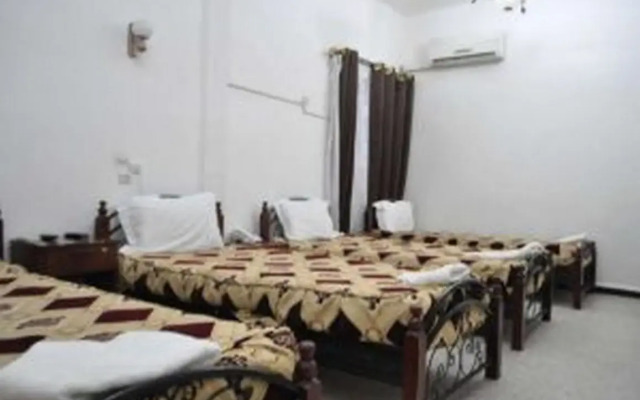 Oasis Hotel