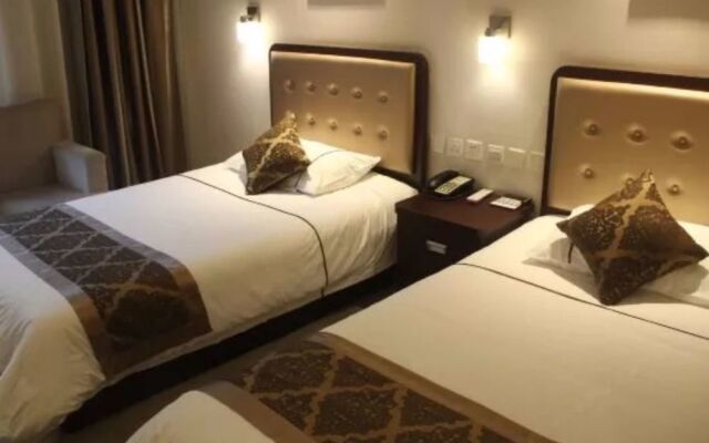 Jinan Silver Carnival Hotel