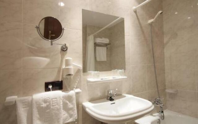 Arias Apartamentos