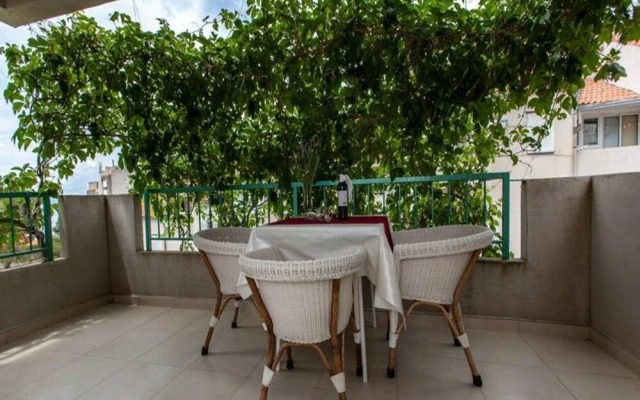 Jadro - 250 m From Beach - A2gornji