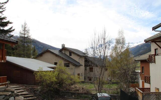 Appartement Lanslevillard, 3 pièces, 6 personnes - FR-1-508-81