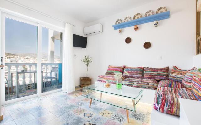 Gorgona Traditional Studio