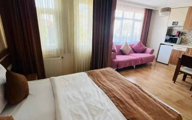 Cloudy Apart Hotel