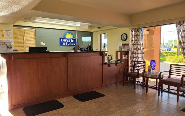 Quality Inn & Suites Orlando East - UCF Area