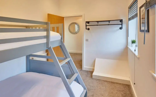 Host Stay West Cliff Retreat
