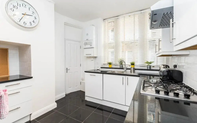 Super Exclusive 3 Bedroom Flat Heart of Chelsea