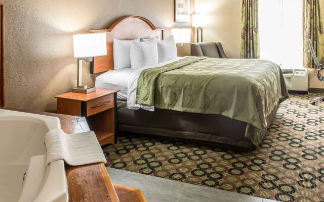 Quality Inn & Suites Columbus West - Hilliard