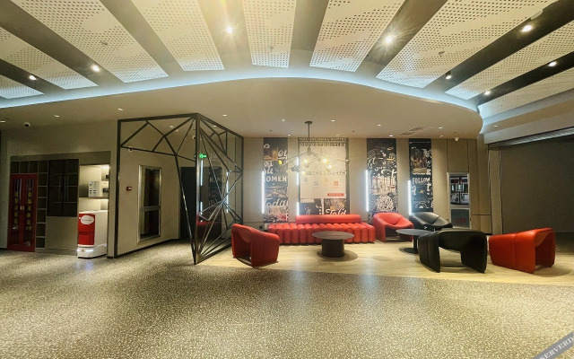 Ibis Hotel (Wanda Plaza, Hunjiang Street, Baishan)