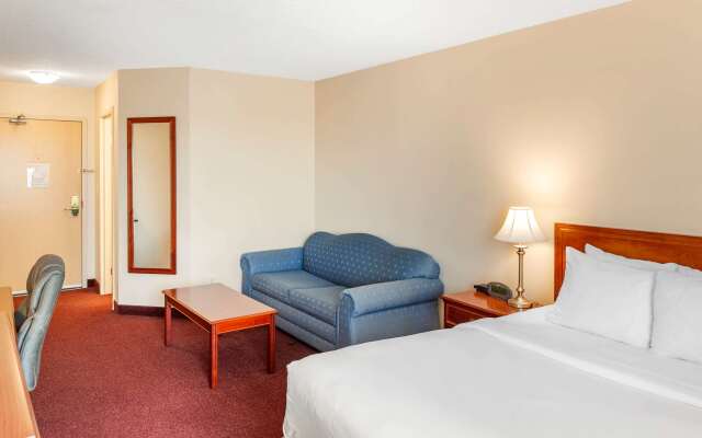 Quality Inn & Suites Edmonton International Airport