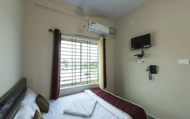 STAYMAKER Crown Residency