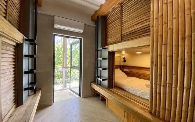 Happiness Hostel Siargao