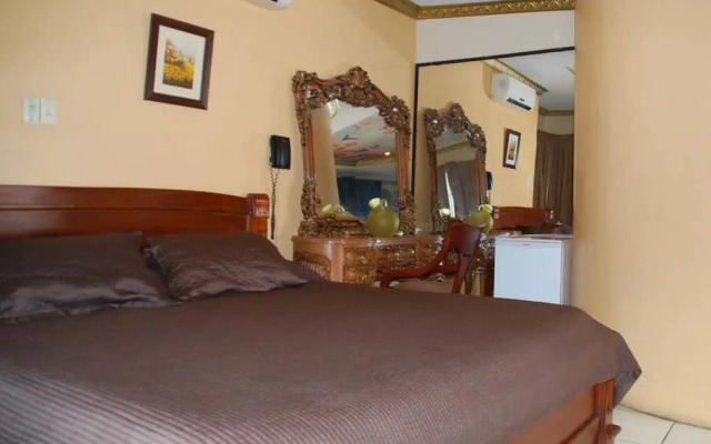 Hotel Ciudad Latin Palace