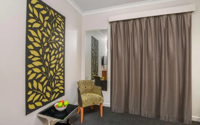 Metro Hotel Perth City