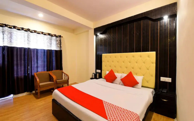 OYO 15216 North Villa
