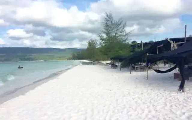 Coconut Boulevard Resort