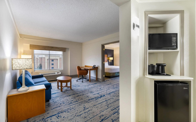 La Quinta Inn & Suites by Wyndham Albuquerque West